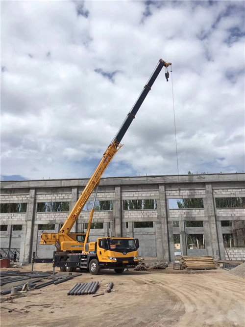 博望区吊装作业前会做设备检查吗？安全保障措施有哪些？